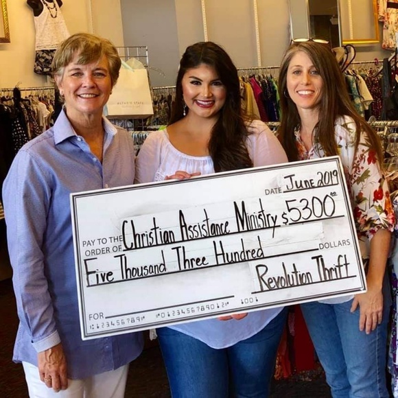 Meet your Posher, Revolution Thrift - Picture 2 of 2